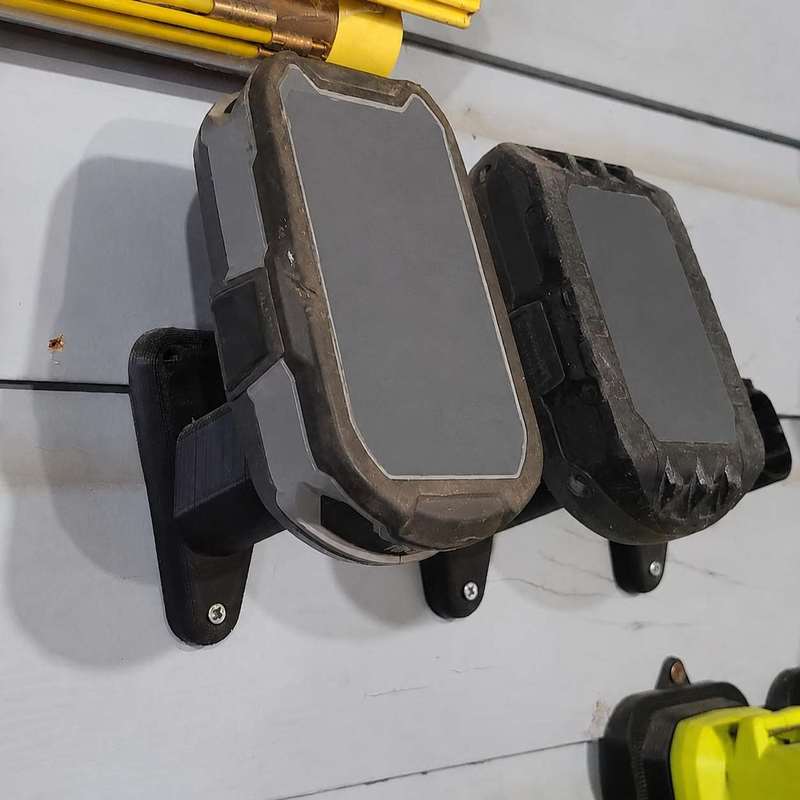 18V Lithium Battery Wall Mount - огляд і ціна Workshop Tools Hanging
